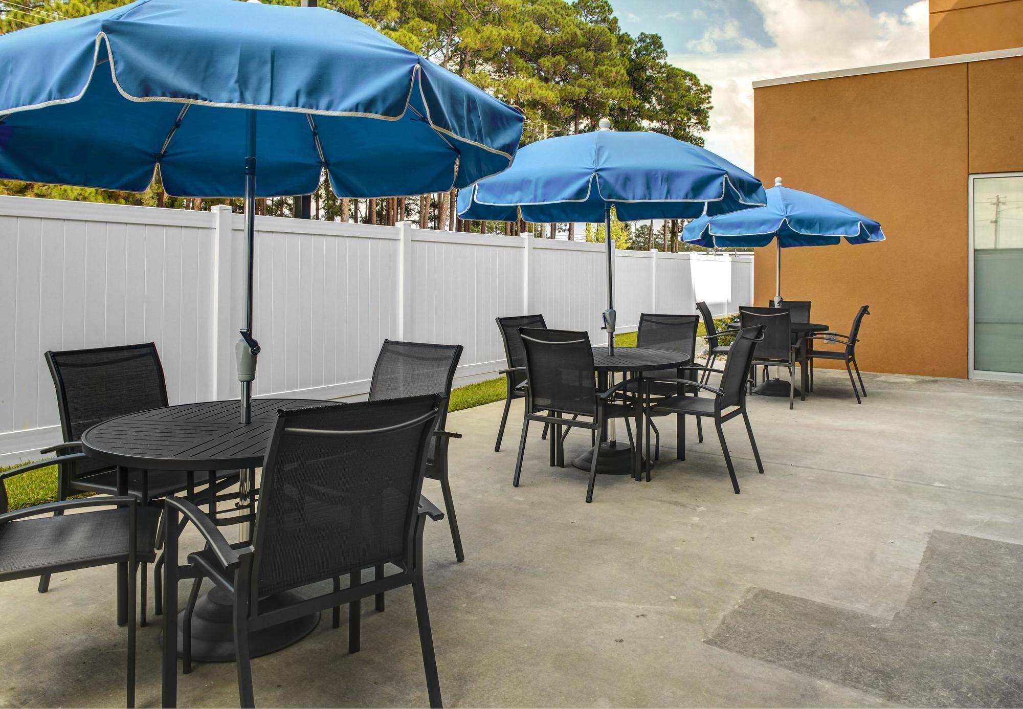 Fairfield Inn & Suites By Marriott Douglas Exterior photo