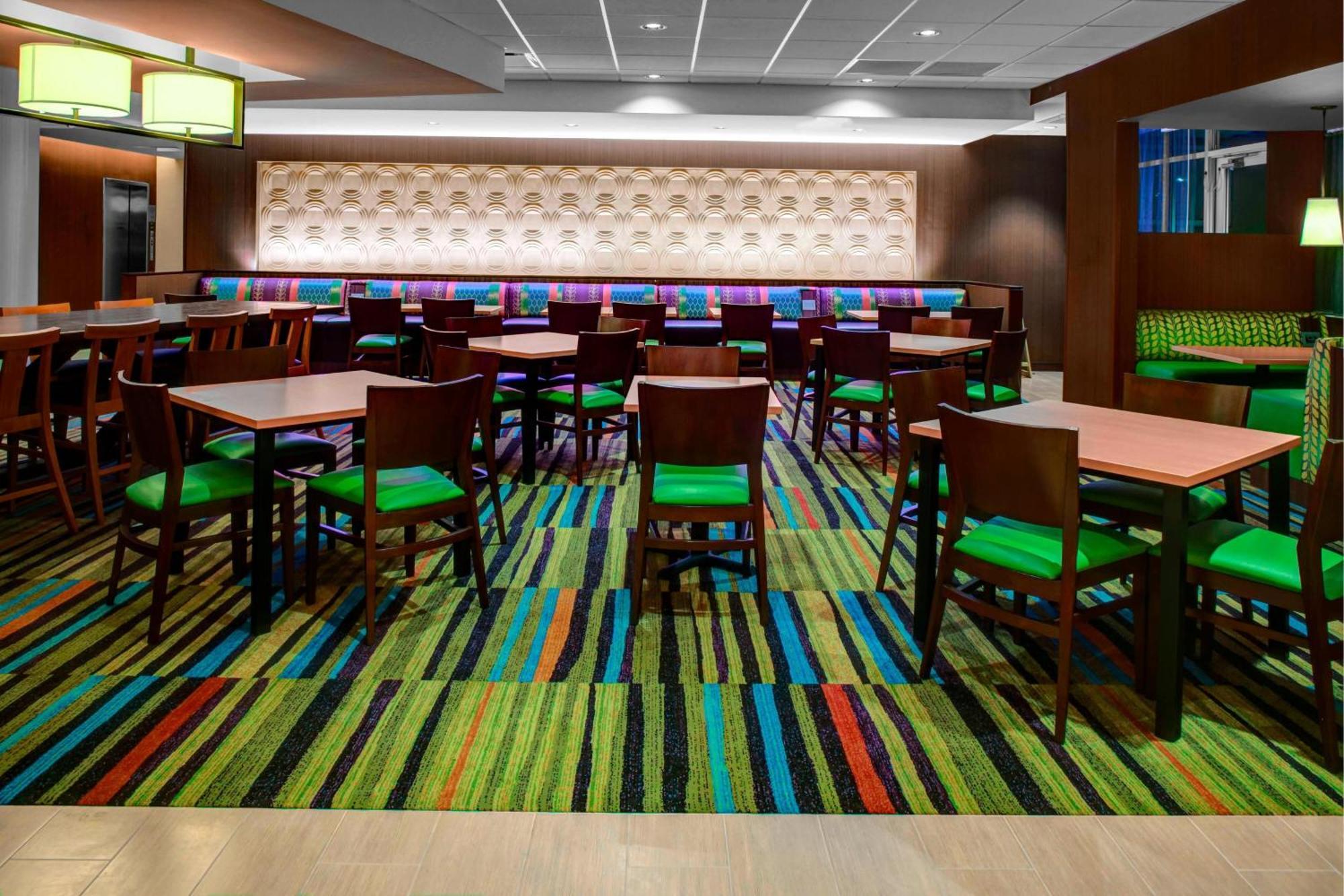 Fairfield Inn & Suites By Marriott Douglas Exterior photo